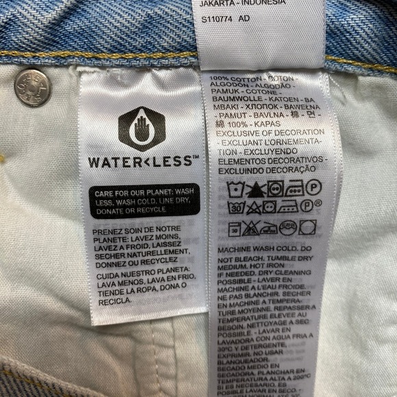 Levi's 501 Denim Shorts Womens 27 Blue Cut Off Light Washed Distressed Frayed - Picture 3 of 8